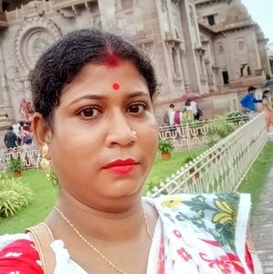 Meet your Posher, Mousumi